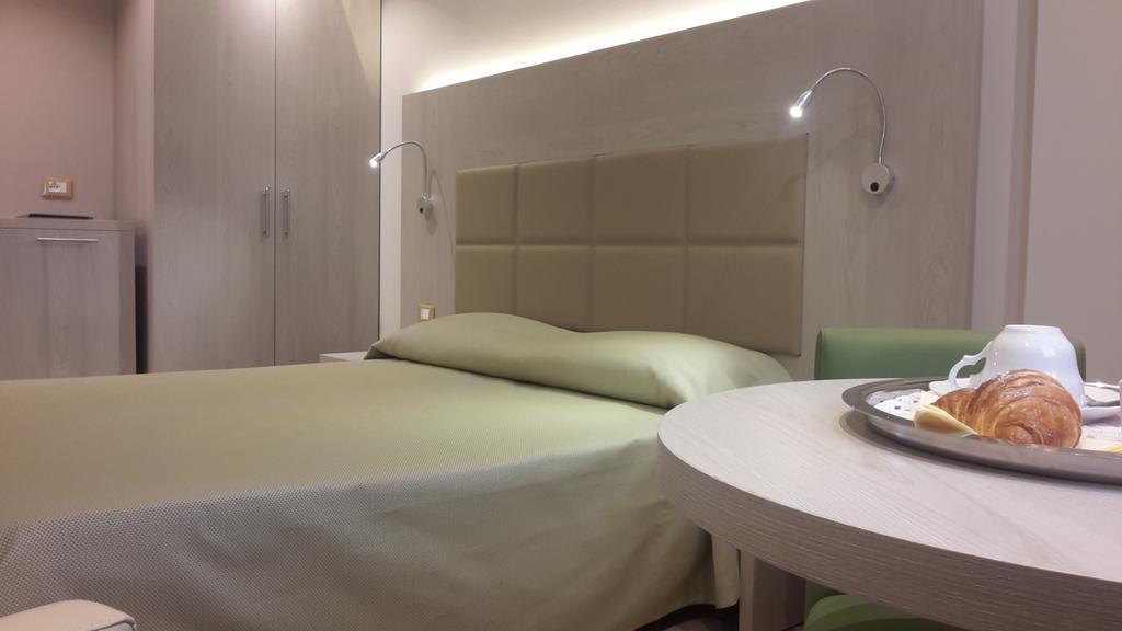Hotel Alexander Cesena Extérieur photo