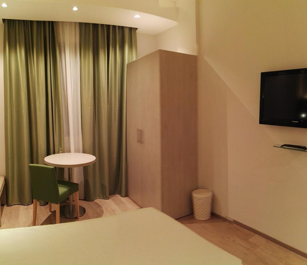 Hotel Alexander Cesena Extérieur photo